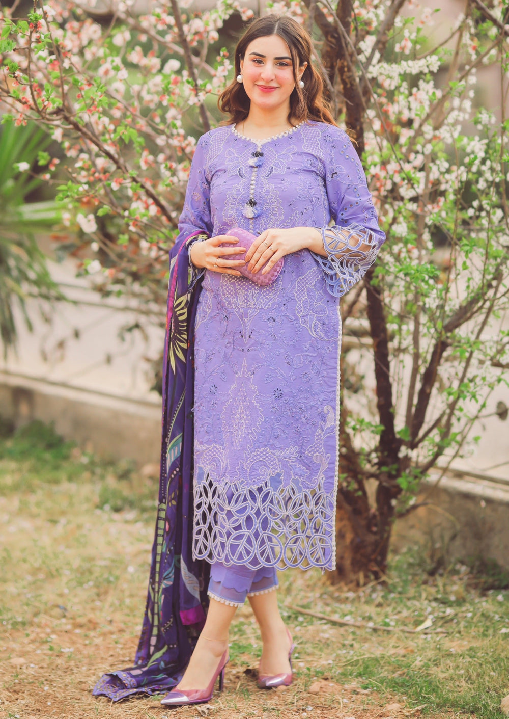 3 Piece - Unstitched Fully Embroided Lawn Fabric With Silk Dupatta MS-04