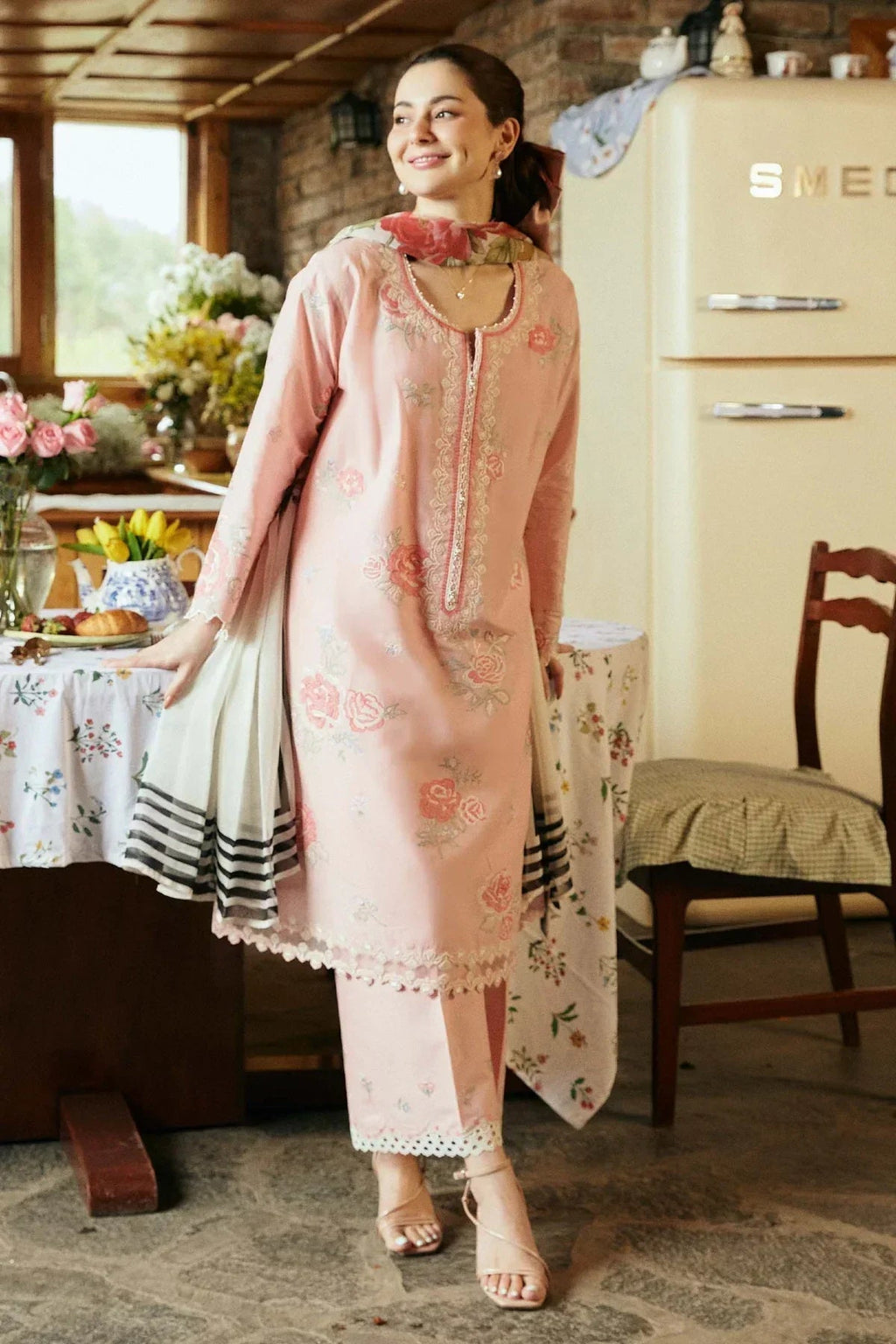 3 Piece - Unstitched Embroidered Lawn Fabric With Silk Dupatta