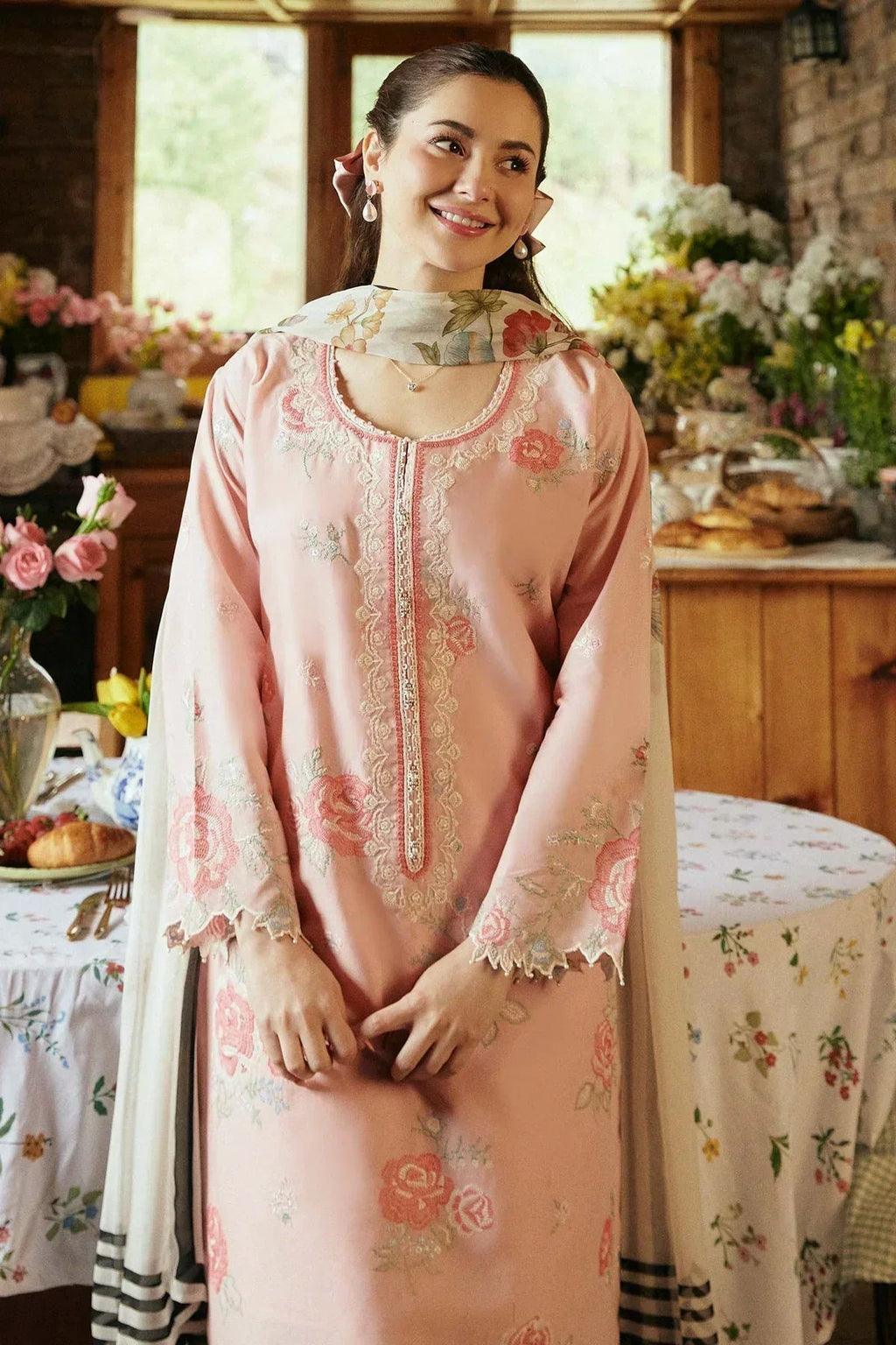 3 Piece - Unstitched Embroidered Lawn Fabric With Silk Dupatta