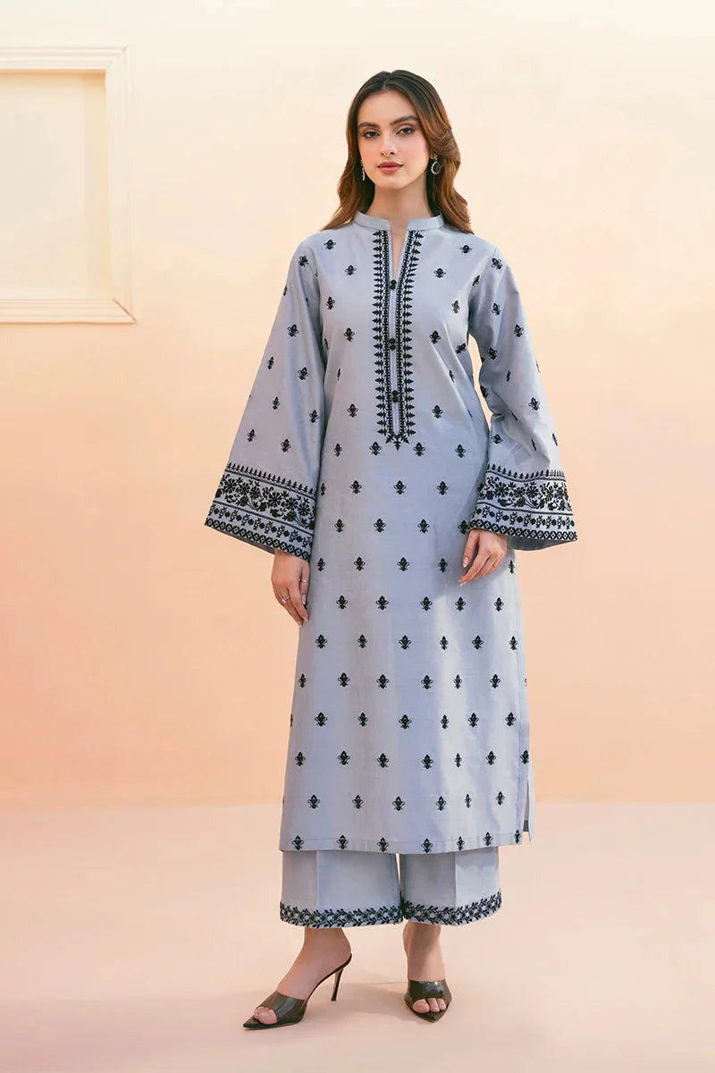 3 Piece Unstitched Heavy Embroidered Lawn Suit ( Full Embroidered Organza Dupatta ) AS-2775