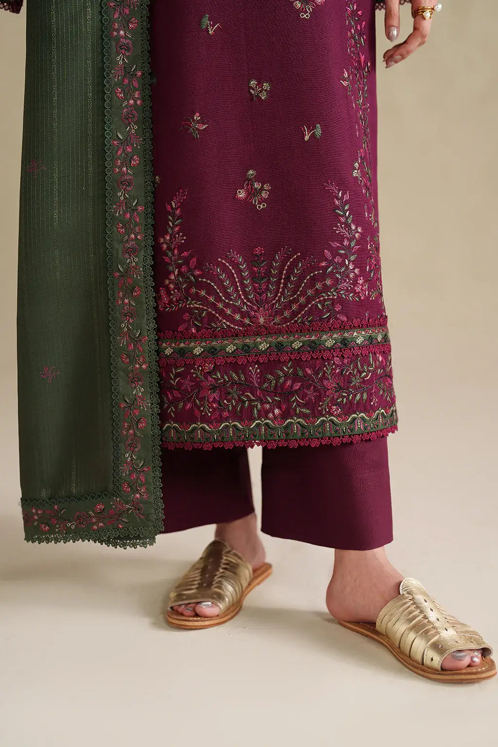 3 Piece Unstitched Heavy Embroidered Lawn Suit ( Four-sided Embroidered Lawn Dupatta )