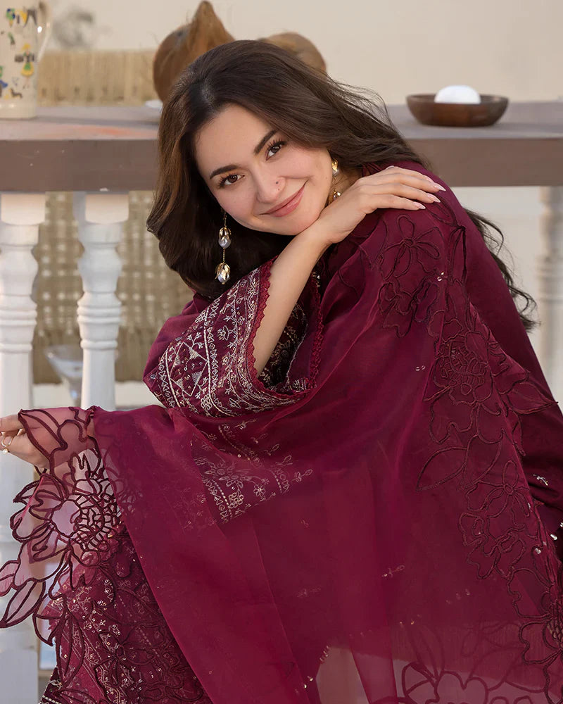 3 Piece - Unstitched Fully Embroidered Lawn Fabric QL-2685