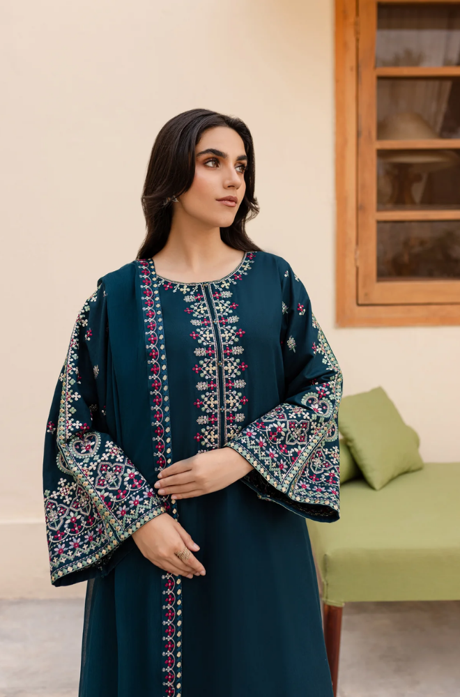 3 Piece - Unstitched Fully Embroidered Lawn Fabric LM-585
