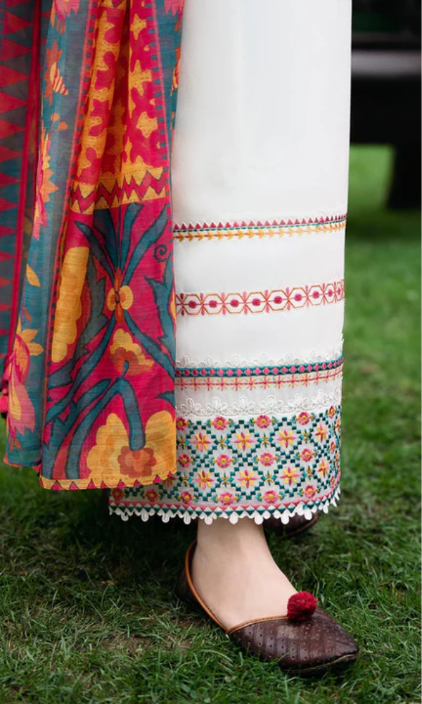 3 Piece - Unstitched Fully Embroidered Lawn Fabric SP-2575