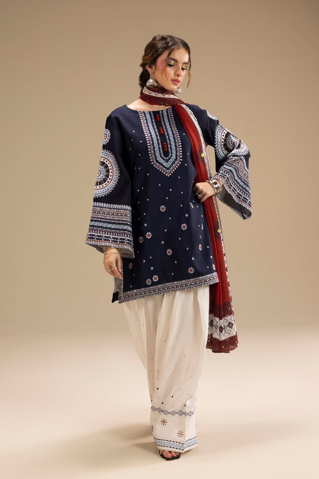 3 Piece - Embroidered Lawn Fabric with Printed Dupatta RR-610