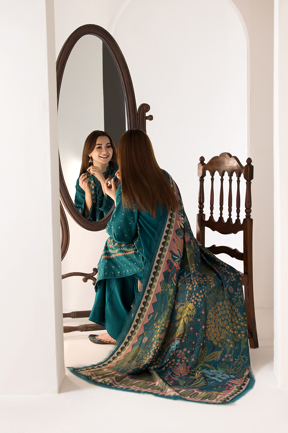 3 Piece - Unstitched Fully Embroidered Lawn Fabric SN-61