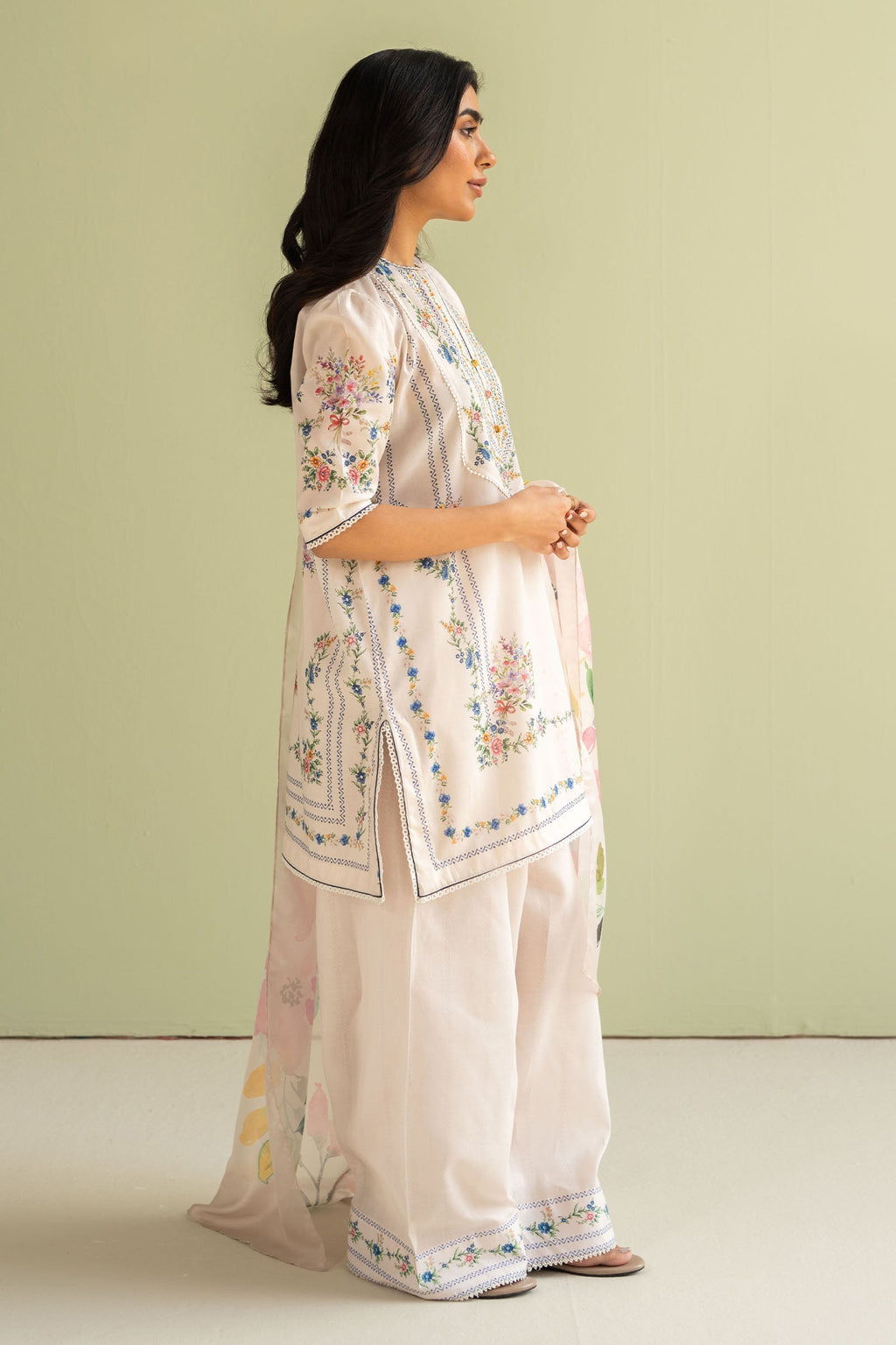 3 Piece - Unstitched Digital Printed Lawn Fabric BQ-423
