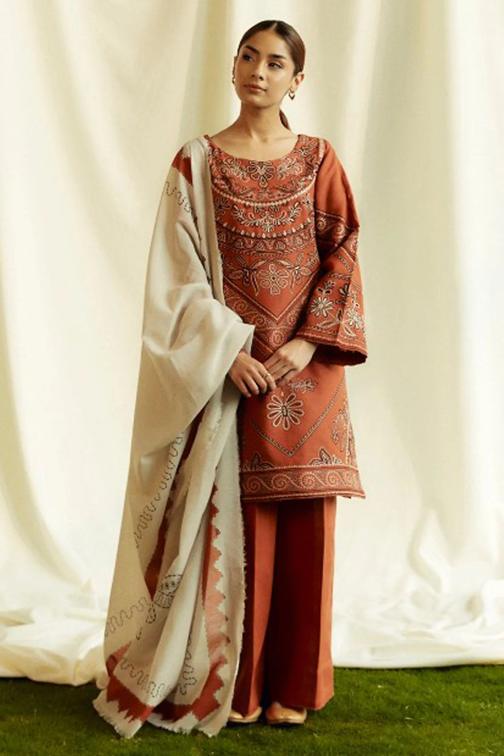 3 Piece - Unstitched Embroidered Lawn Fabric ZS-100
