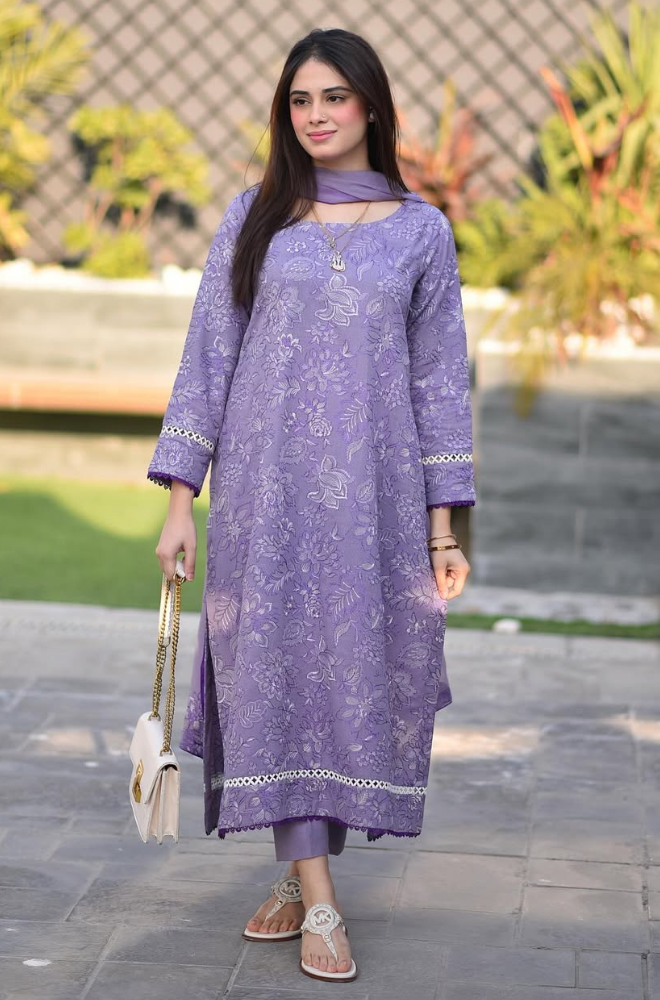 3 Piece - Unstitched Fully Embroidered Lawn Fabric BR-2575